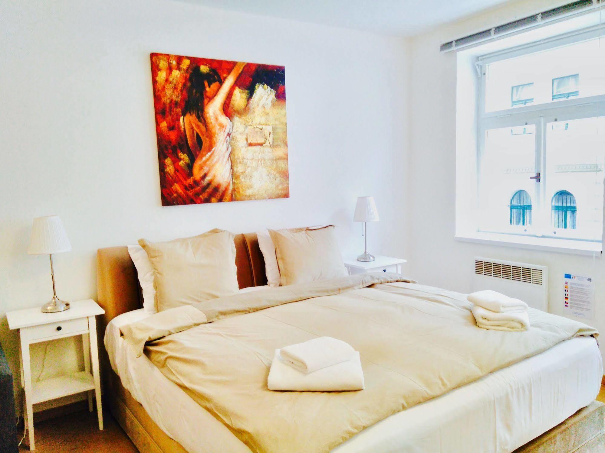 Aparthotel Rohacova 3*