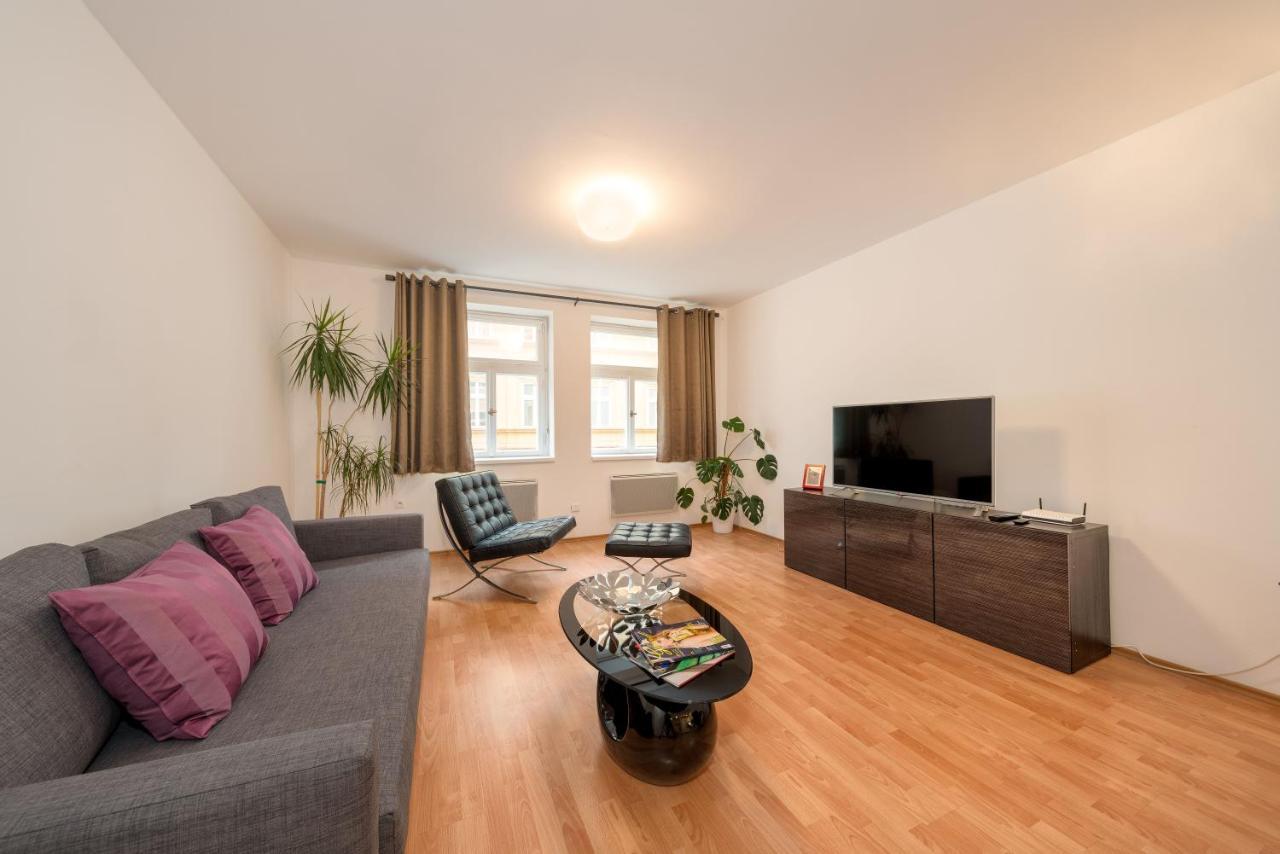 Aparthotel Roháčova 3*