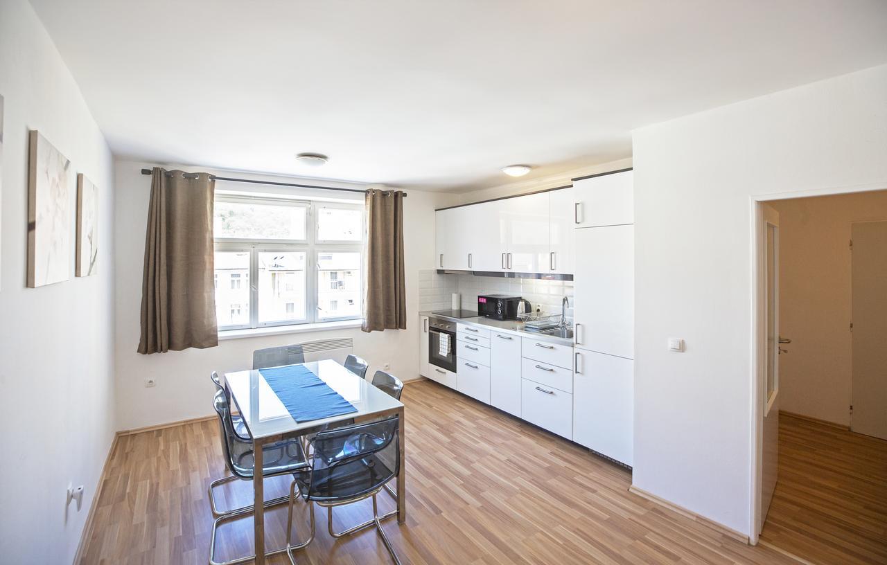 Aparthotel Roháčova 3*