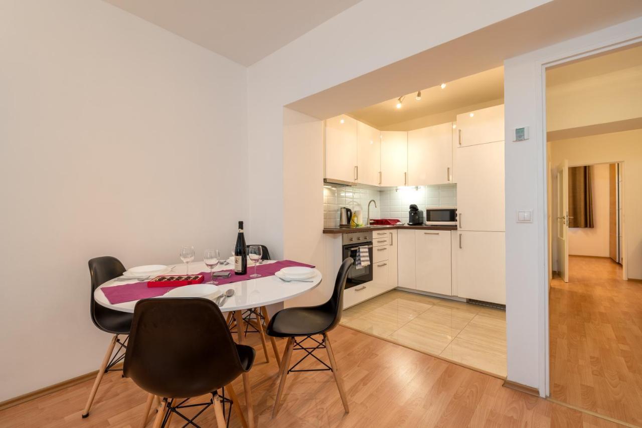 Roháčova Aparthotel 3*